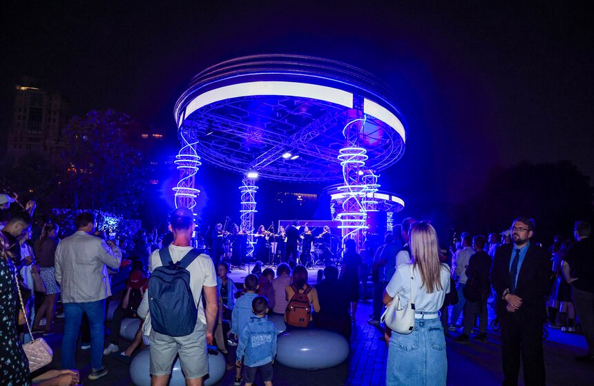 Концерт  "День города с телеканалом Москва 24" провели в "Музеоне" 15 фото