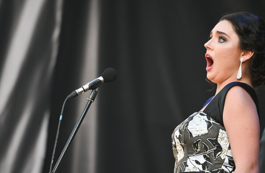 Фестиваль "Театральный марш" прошел в столичном саду "Эрмитаж" 15 фото