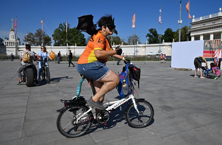 Около 50 тыс человек приняли участие в велофестивале на ВДНХ 1 фото