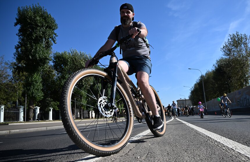 Около 50 тыс человек приняли участие в велофестивале на ВДНХ 10 фото