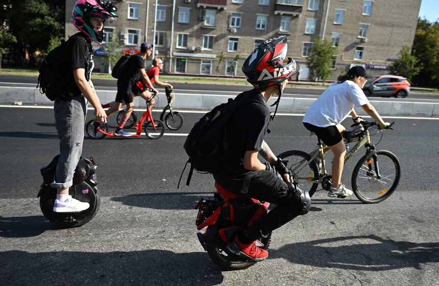 Около 50 тыс человек приняли участие в велофестивале на ВДНХ 19 фото