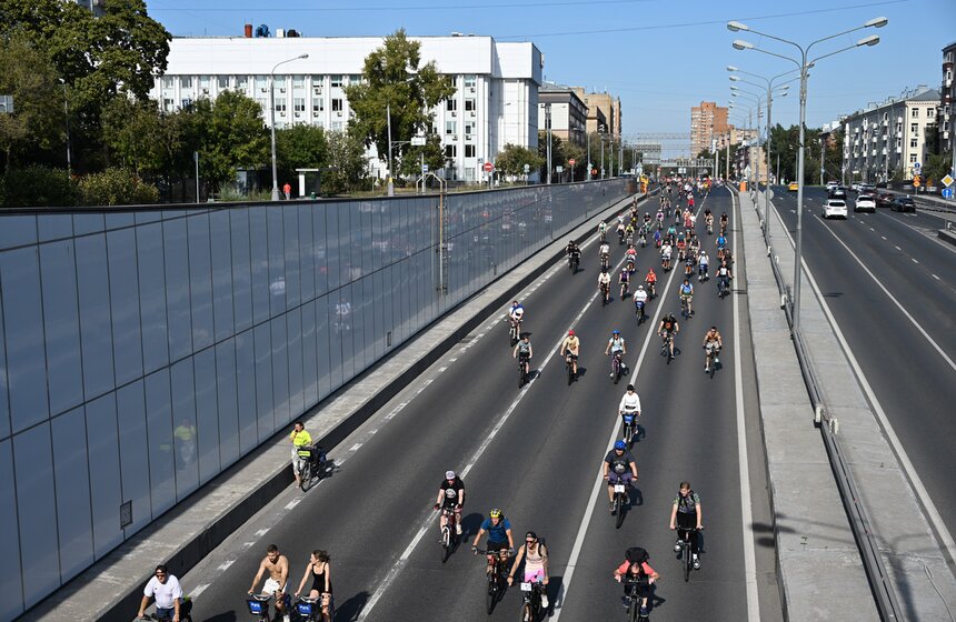 Около 50 тыс человек приняли участие в велофестивале на ВДНХ 14 фото