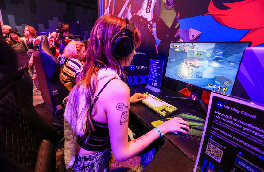 Второй "Фандом Фест ВКонтакте" собрал 15 тысяч поклонников поп-культуры 17 фото