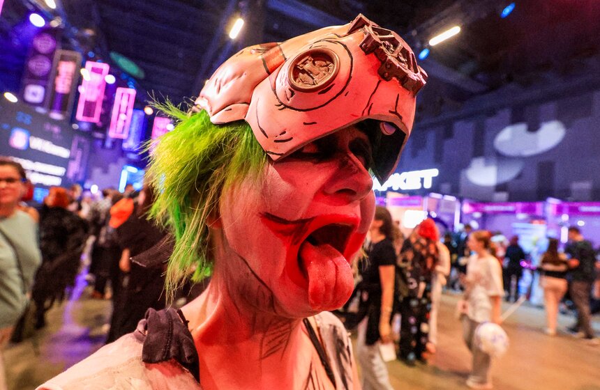 Второй "Фандом Фест ВКонтакте" собрал 15 тысяч поклонников поп-культуры 16 фото