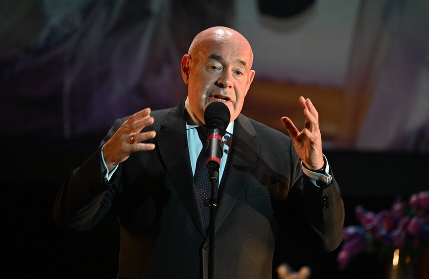 Театр сатиры открыл 101-й сезон спектаклем "Планета Ширвиндт" 16 фото