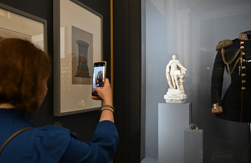 Музеи Московского Кремля показали историю создания памятника Александру II 8 фото