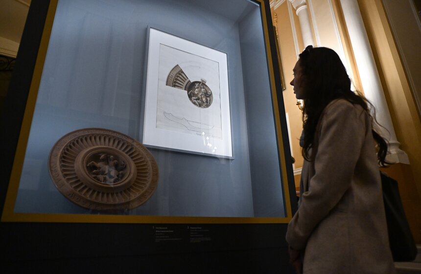 Музеи Московского Кремля показали историю создания памятника Александру II 10 фото