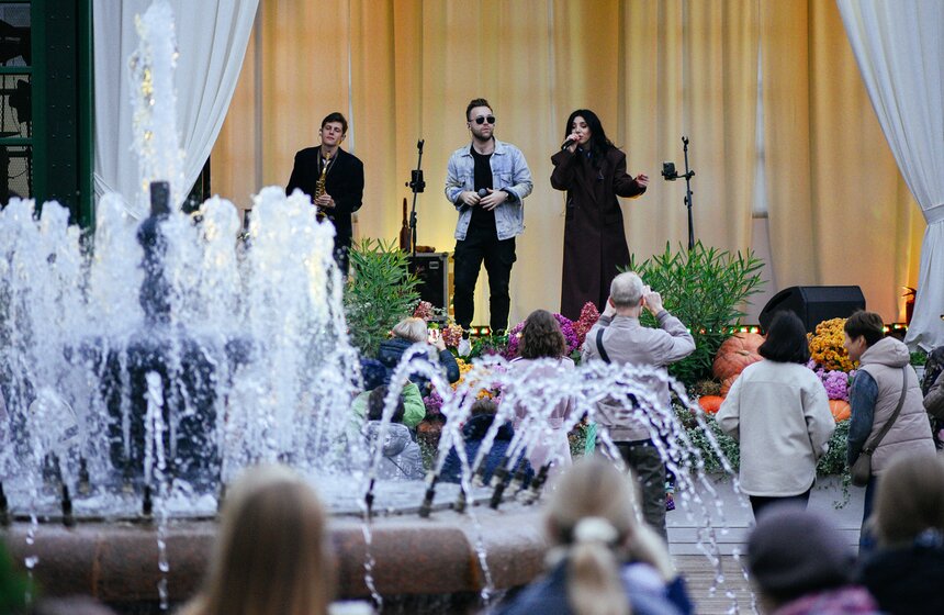 Фестиваль "Золотая осень. Праздник урожая" проходит в Москве 17 фото