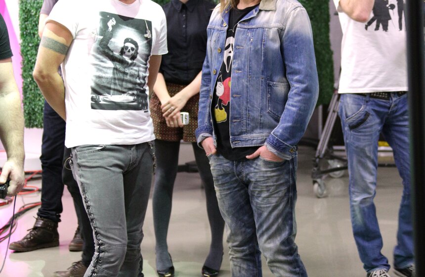 Группа БИ-2 выступила в программе " Живой звук" 18 фото