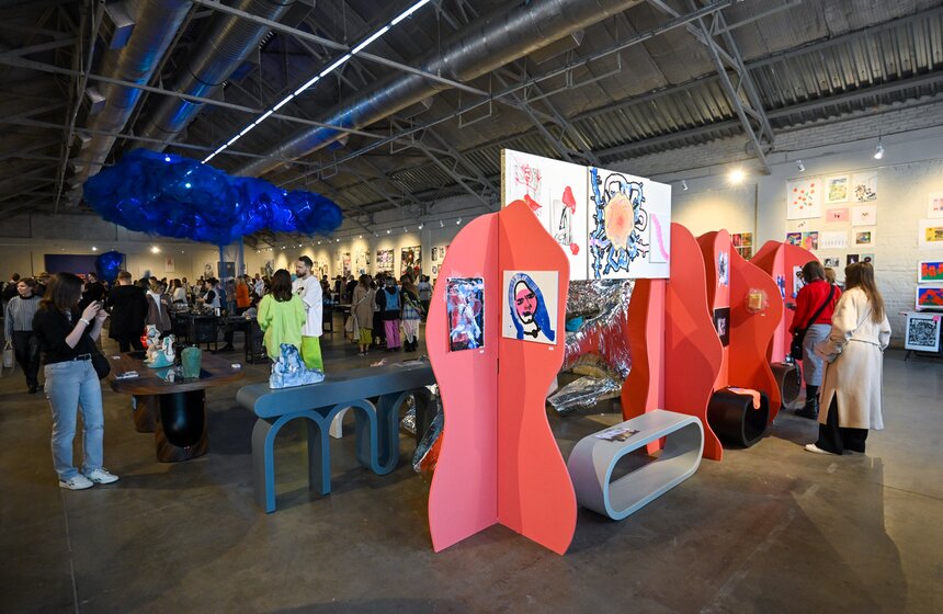 В Москве прошел IX осенний маркет современного искусства WIN-WIN 26 фото