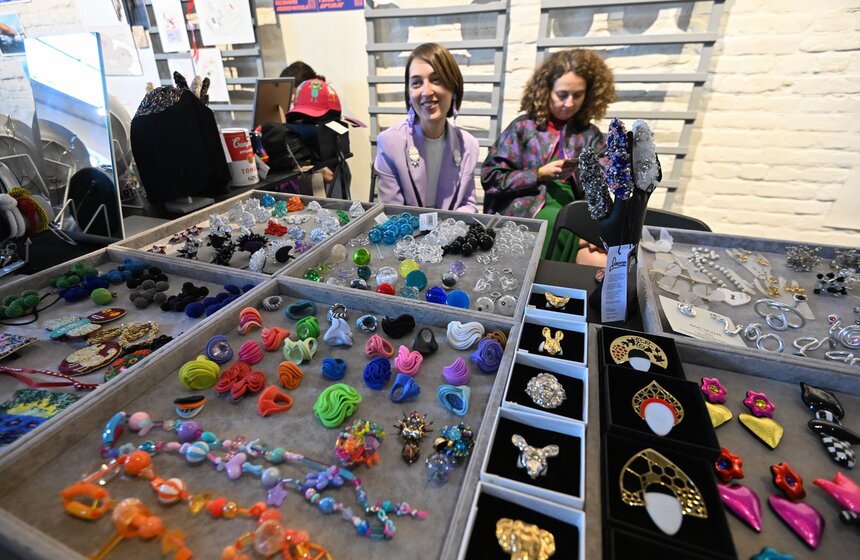 В Москве прошел IX осенний маркет современного искусства WIN-WIN 2 фото