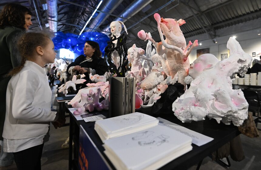 В Москве прошел IX осенний маркет современного искусства WIN-WIN 4 фото