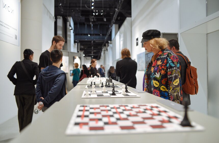 Выставка "ВЫПУСК'24" открылась в "Зарядье" 11 октября 18 фото