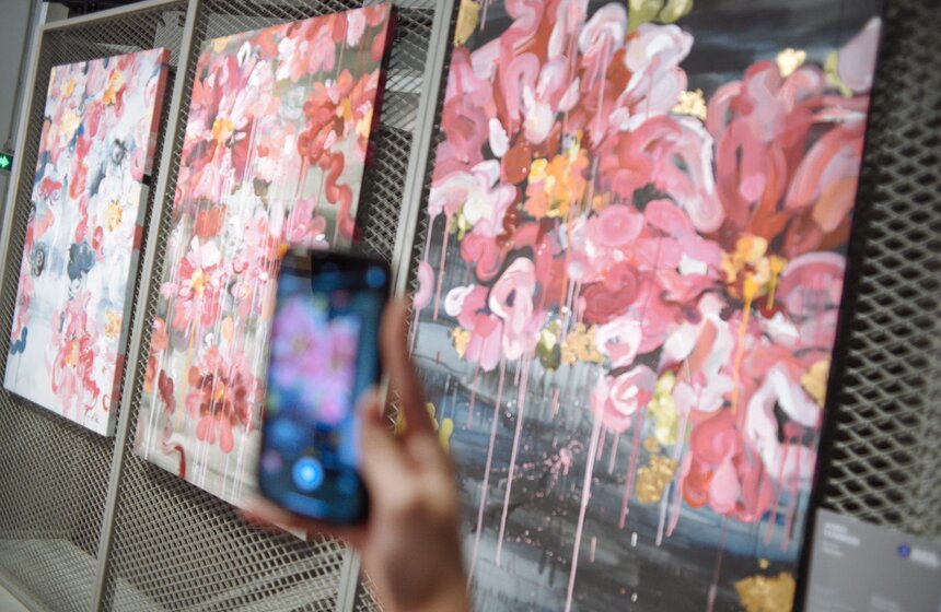 Выставка "ВЫПУСК'24" открылась в "Зарядье" 11 октября 24 фото