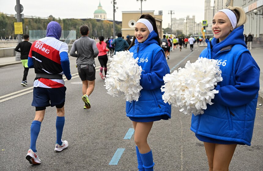 В столице прошел Московский марафон 16 фото