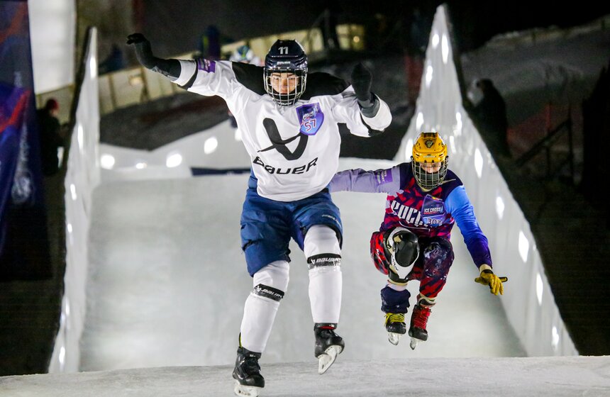 Соревнования по скоростному спуску на коньках состоялись в Москве 6 фото