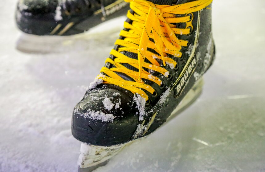 Соревнования по скоростному спуску на коньках состоялись в Москве 19 фото