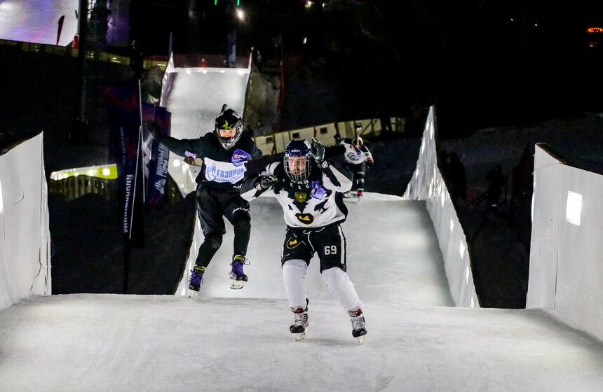 Соревнования по скоростному спуску на коньках состоялись в Москве 3 фото