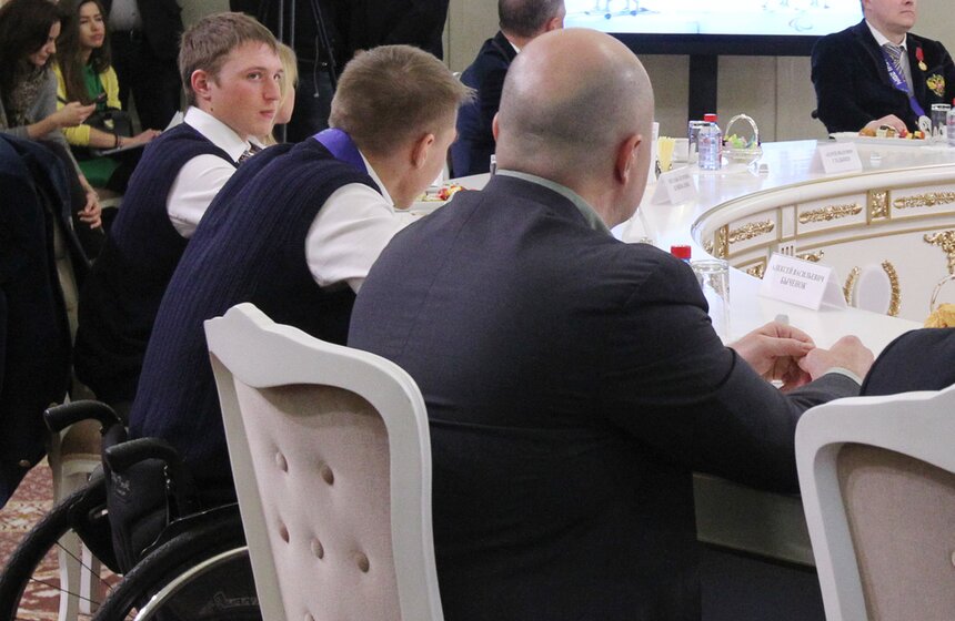 Сергей Собянин наградил московских призеров Паралимпиады 3 фото