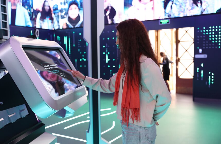 Павильон выставки-форума "Россия" приглашает совершить семейное путешествие во времени 9 фото