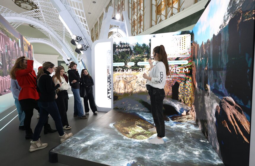 Павильон выставки-форума "Россия" приглашает совершить семейное путешествие во времени 4 фото