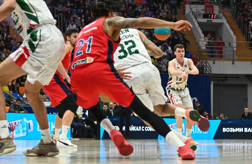 УНИКС выиграл у ЦСКА в матче Единой лиги ВТБ по баскетболу 20 фото