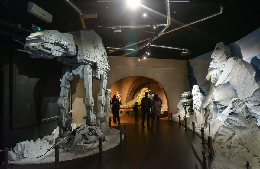 День "Звездных войн" состоялся на ВДНХ в Москве 4 мая 21 фото