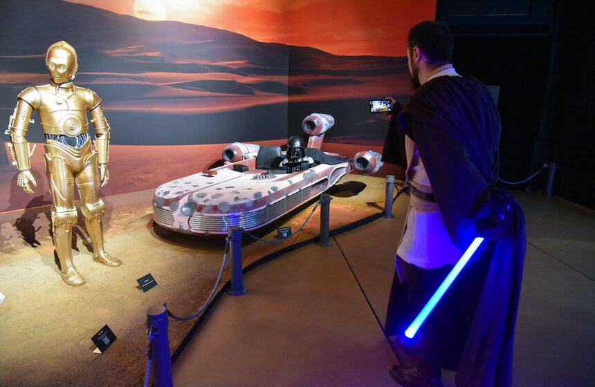 День "Звездных войн" состоялся на ВДНХ в Москве 4 мая 2 фото