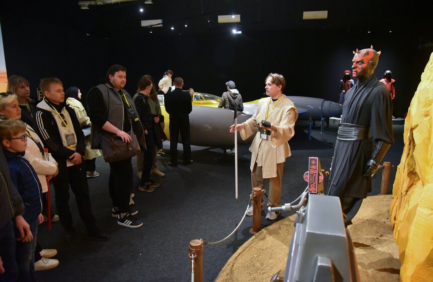 День "Звездных войн" состоялся на ВДНХ в Москве 4 мая 3 фото