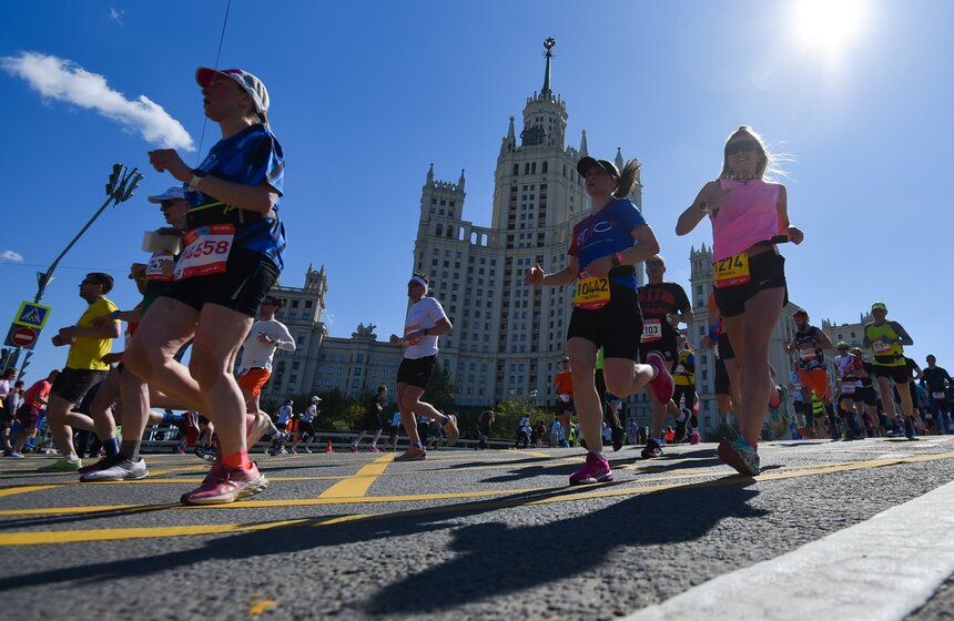 Юбилейный Московский полумарафон прошел в Москве 23 фото
