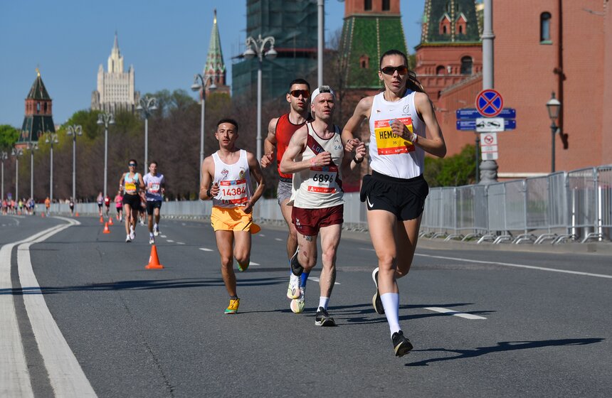 Юбилейный Московский полумарафон прошел в Москве 4 фото