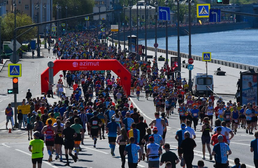 Юбилейный Московский полумарафон прошел в Москве 22 фото