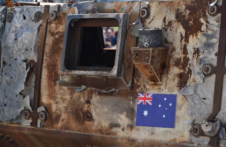 Выставка трофейной техники из зоны СВО открылась на Поклонной горе 1 мая 14 фото