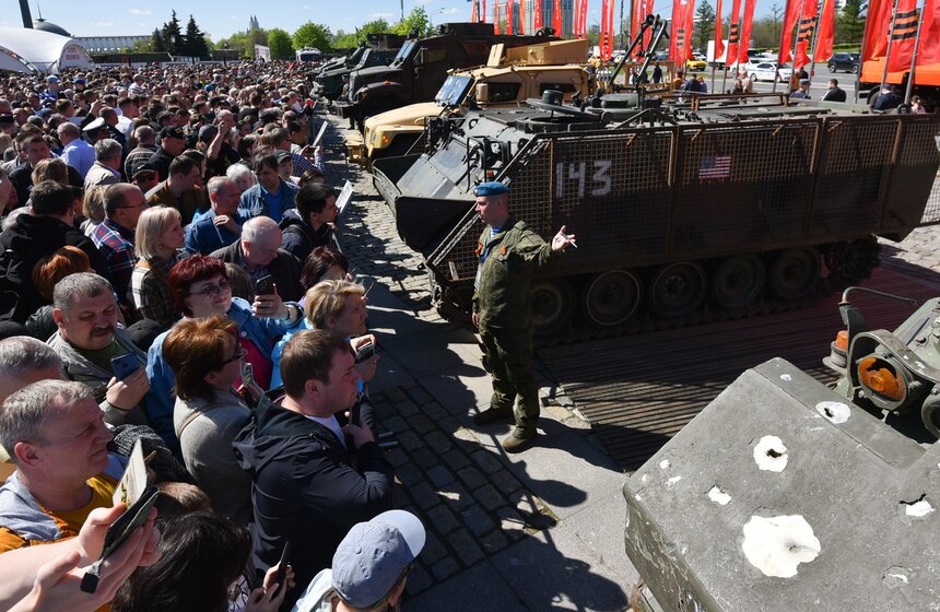 Выставка трофейной техники из зоны СВО открылась на Поклонной горе 1 мая 20 фото