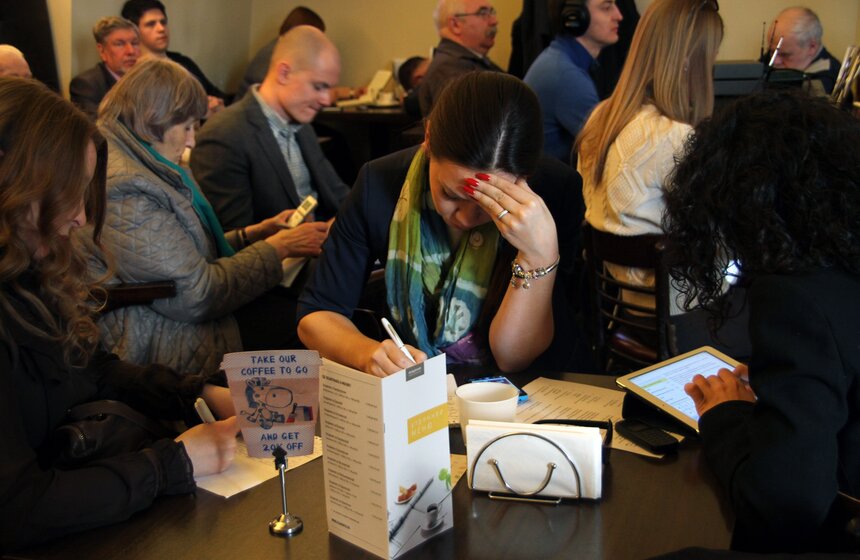 Мэр обсудил с рестораторами правила размещения летних кафе 9 фото