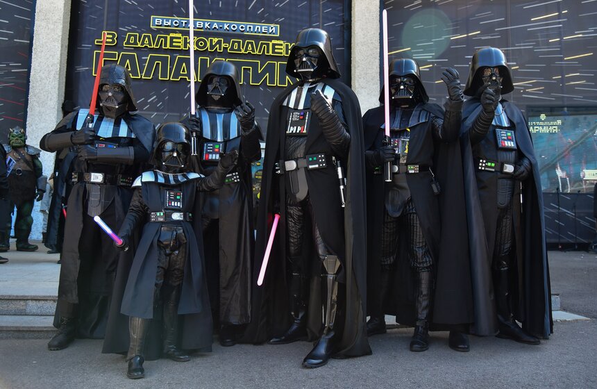 День "Звездных войн" состоялся на ВДНХ в Москве 4 мая 4 фото