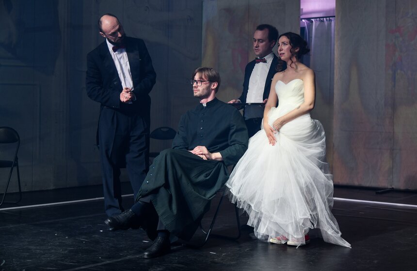 Премьера спектакля "Мюнхгаузен" состоялась в электротеатре "Станиславский" в Москве 8 фото