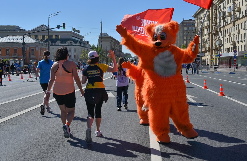 Полумарафон "ЗаБег.РФ" прошел в Москве 19 мая 25 фото