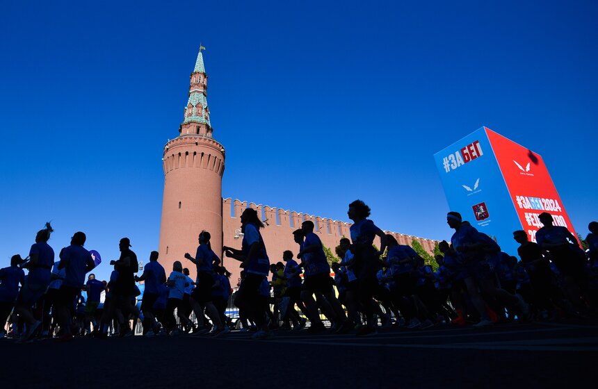 Полумарафон "ЗаБег.РФ" прошел в Москве 19 мая 11 фото