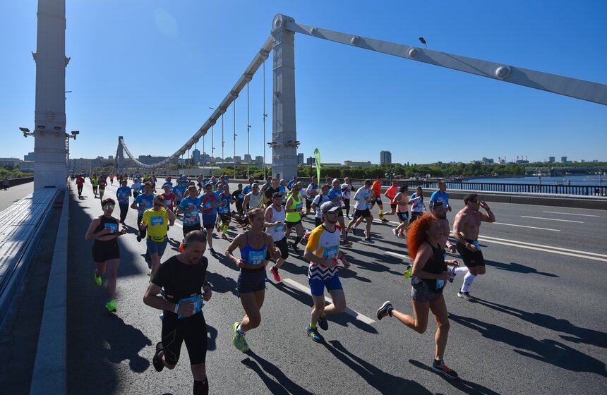 Полумарафон "ЗаБег.РФ" прошел в Москве 19 мая 22 фото