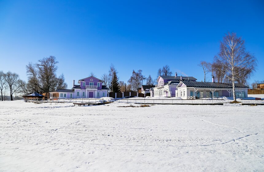 Ранний ледоход прошел в Калязине у колокольни Николаевского Собора 24 фото