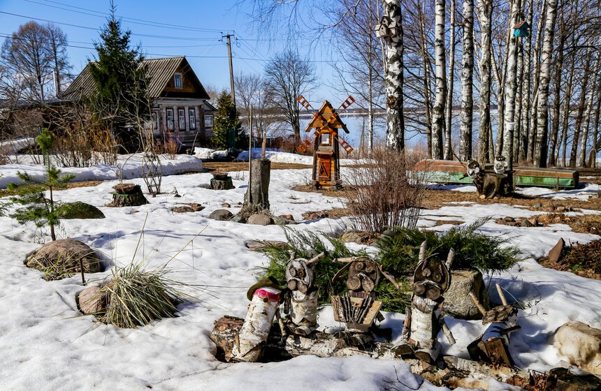 Ранний ледоход прошел в Калязине у колокольни Николаевского Собора 25 фото