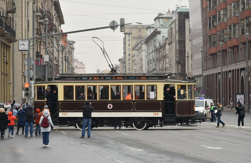 Парад трамваев состоялся в Москве 6 апреля 20 фото