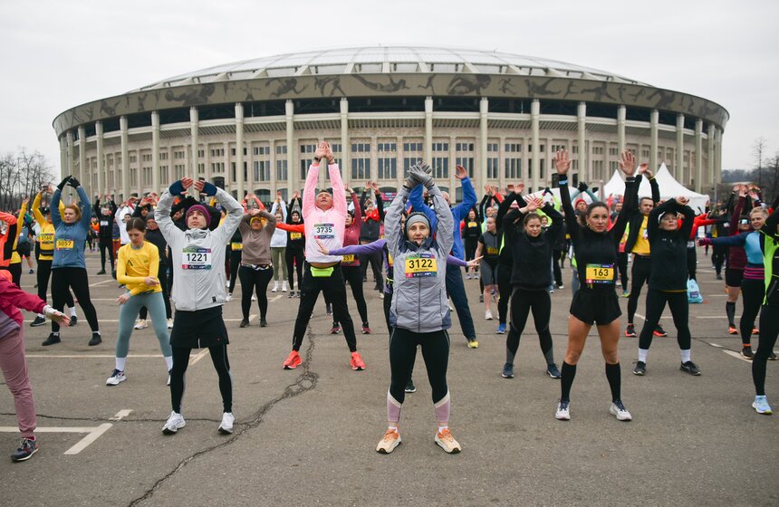 Забег "Апрель" на 5 км прошел в Москве 7 апреля 8 фото