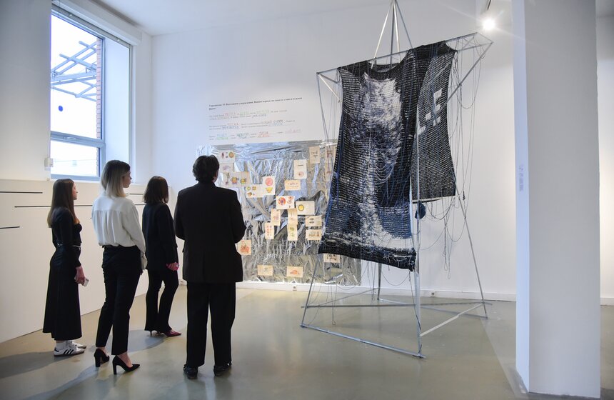 Выставка "Это нам приснилось завтра" открылась в арт-пространстве "Винзавод" 2 фото