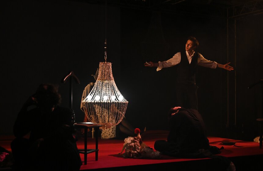 Премьера спектакля "Хвала котам, или Приношение почтеннейшей публике" прошла 18 апреля 21 фото