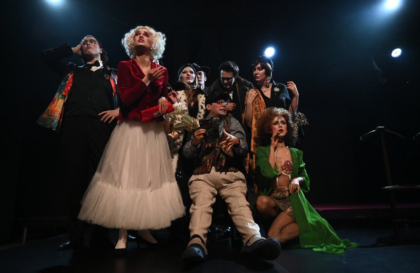 Премьера спектакля "Хвала котам, или Приношение почтеннейшей публике" прошла 18 апреля 22 фото