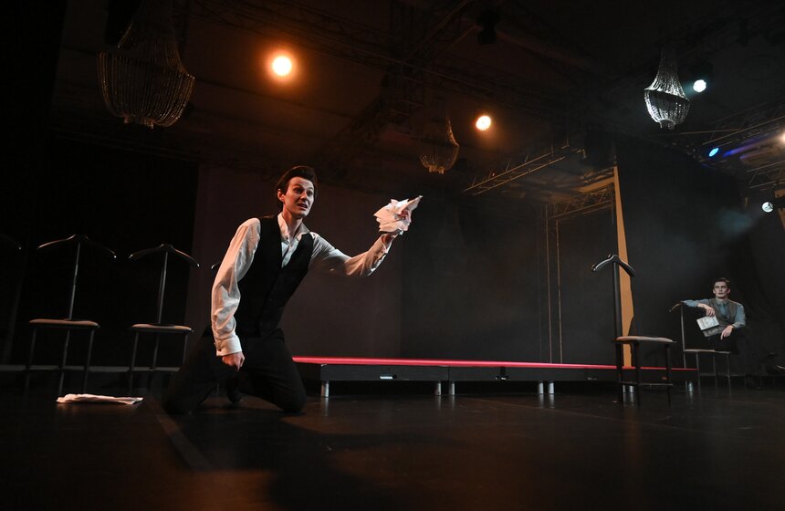 Премьера спектакля "Хвала котам, или Приношение почтеннейшей публике" прошла 18 апреля 4 фото