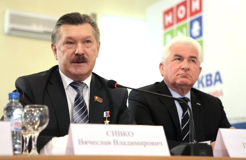 В Москве прошел круглый стол по подготовке к праймериз 10 фото