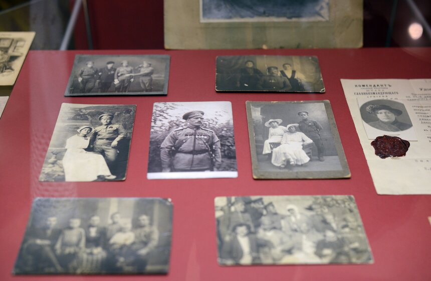 В Москве открылась тематическая выставка "Прощание славянки" 2 фото